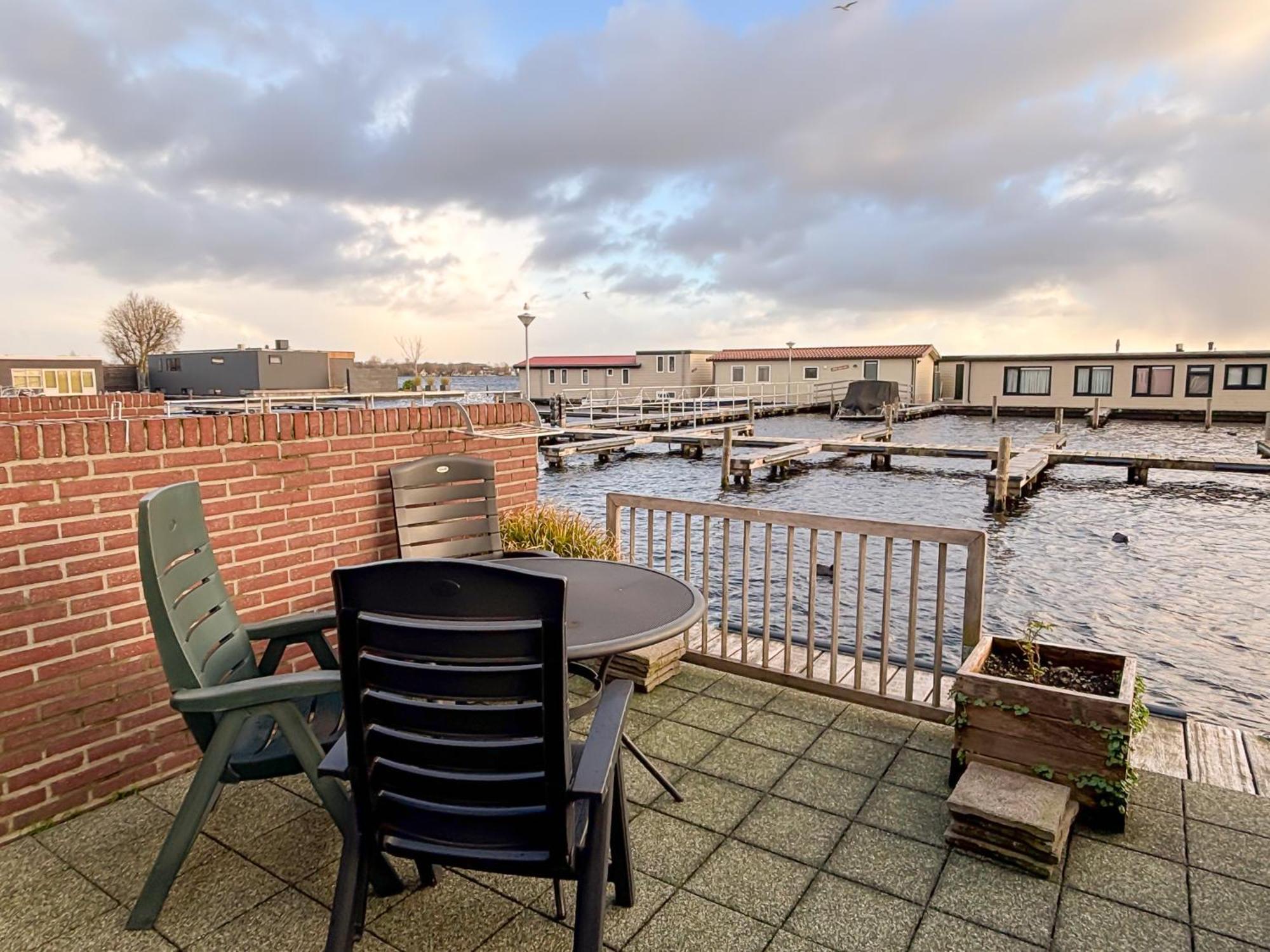 Visserslust Rooms, Apartments And Houseboats Vinkeveen Exterior photo