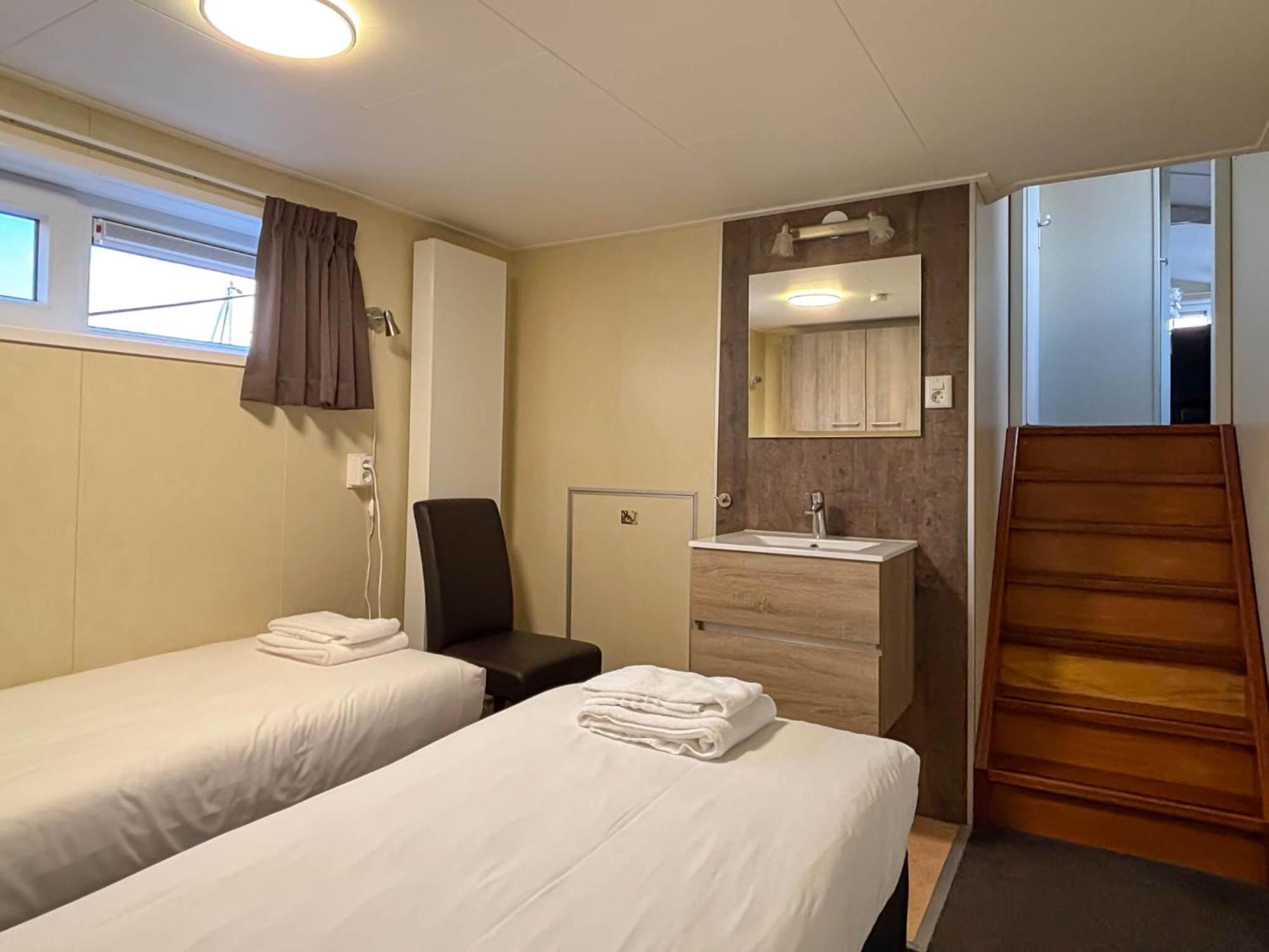 Visserslust Rooms, Apartments And Houseboats Vinkeveen Exterior photo